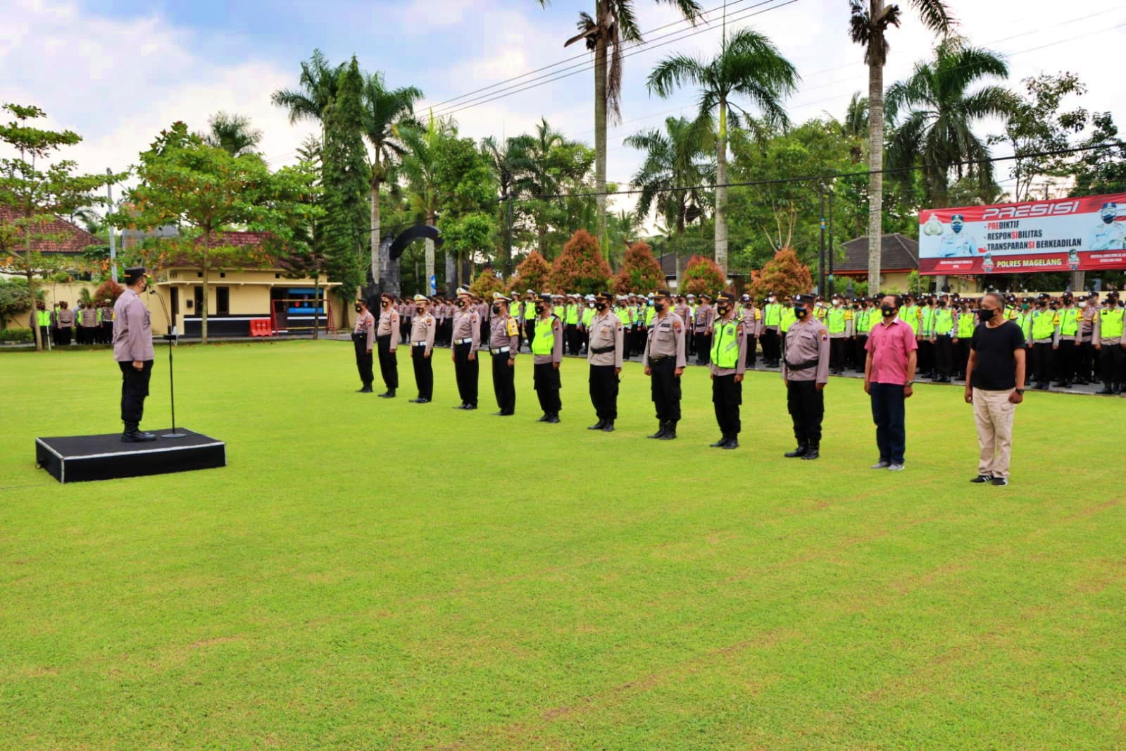 Apel Pergeseran Personil Polres Magelang ke Pos Operasi Ketupat Candi 2022
