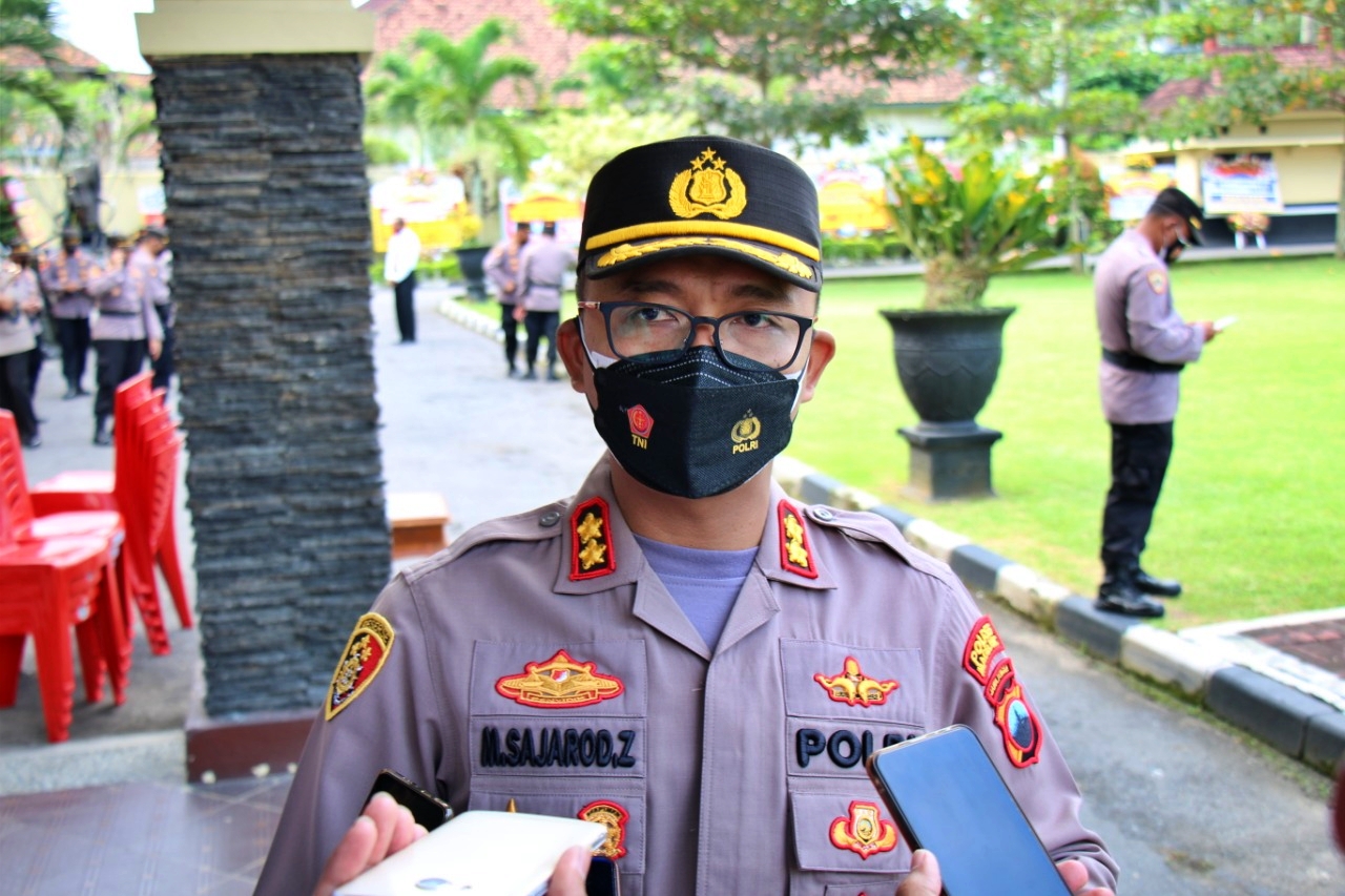 Kapolres Magelang saat diwawancarai awak media