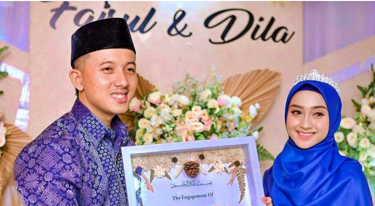 Kepala Sekolah menikahi muridnya sendiri