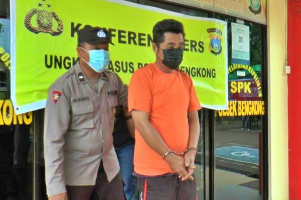 Pelaku pemerkosaan gadis di depan istrinya sendiri