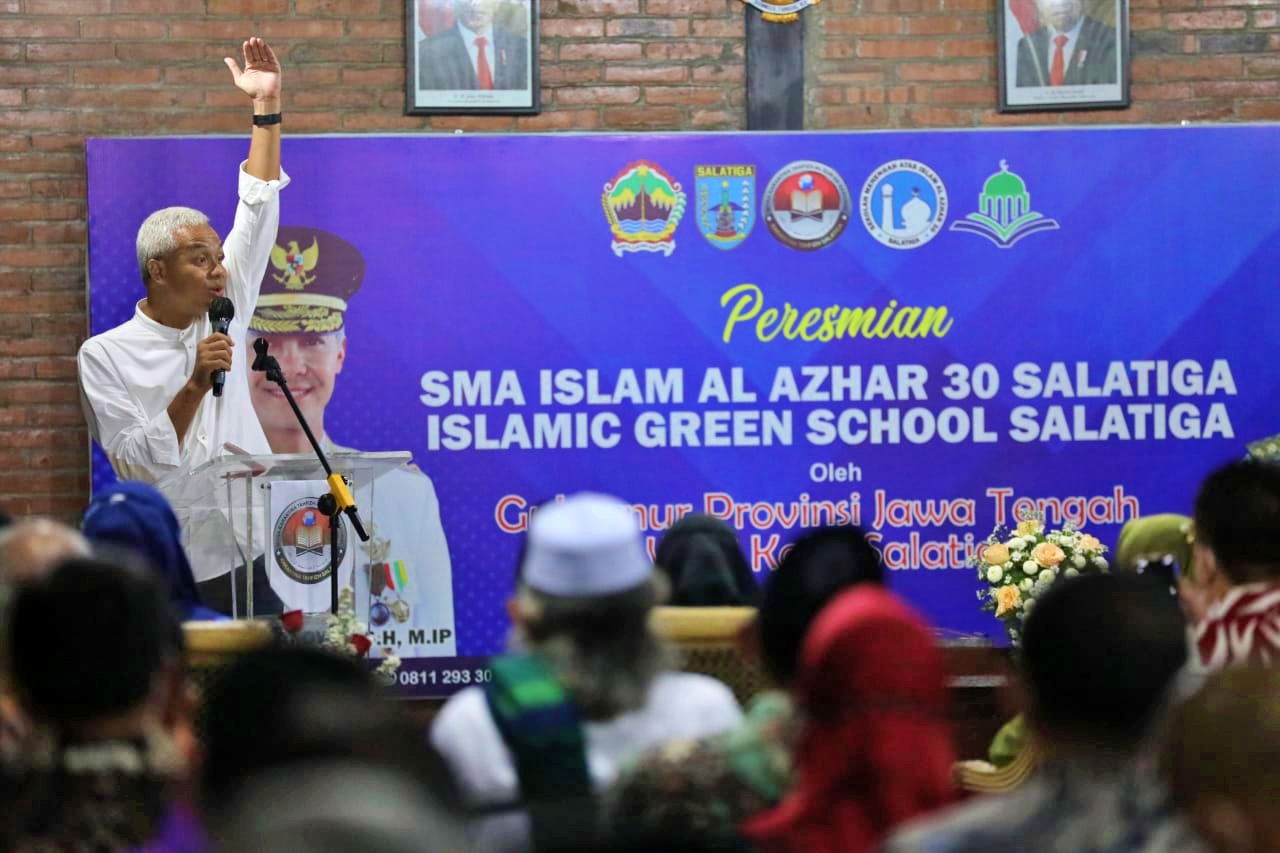 Ganjar saat hadiri acara di SMA Al-Azhar 30 Salatiga