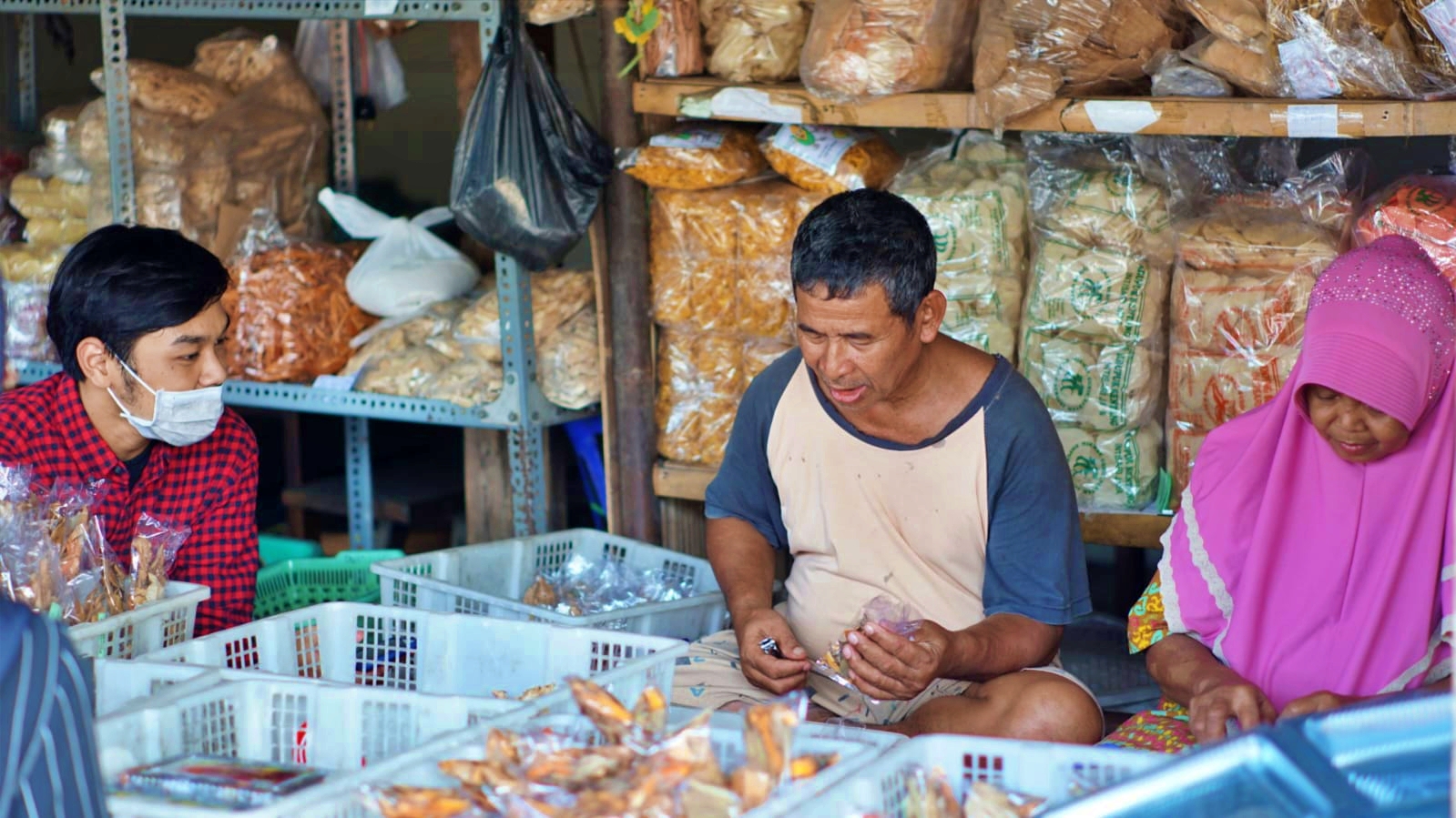 Salah satu penjual minuman khas tradisional Wedang Uwuh di Bantul