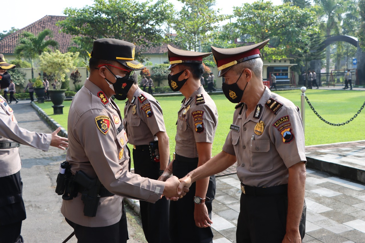 Pimpin Upacara Kenaikan Pangkat Pengabdian, Begini Pesan Kapolres Magelang
