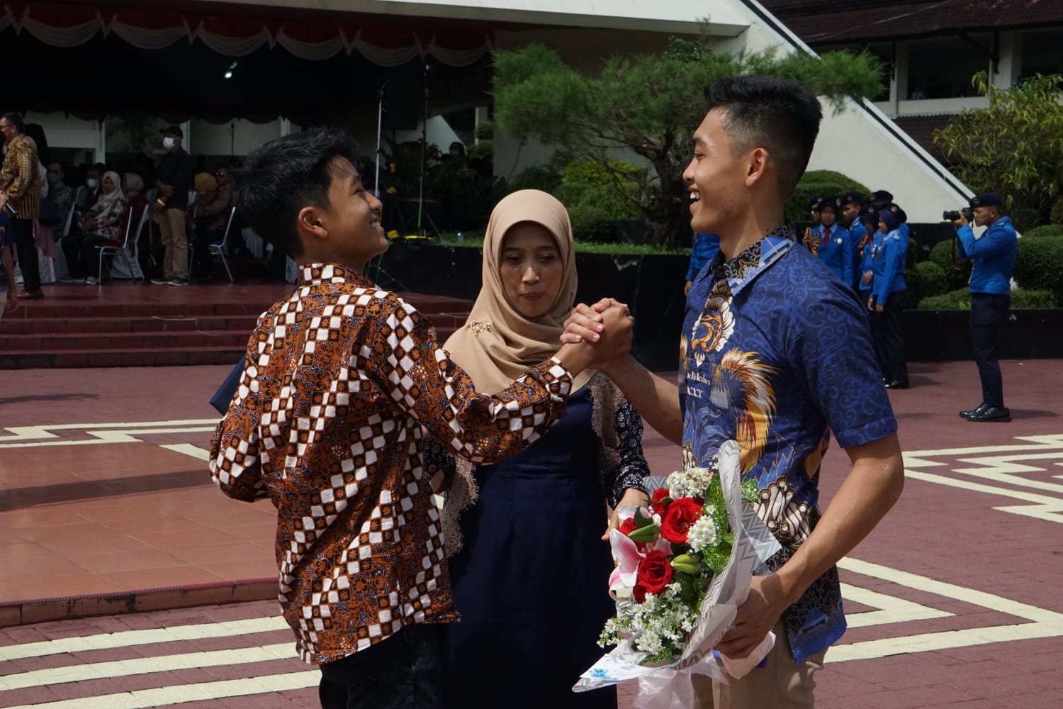 Selamat! Angkatan Ke-30 SMA Taruna Nusantara Lulus 100 Persen