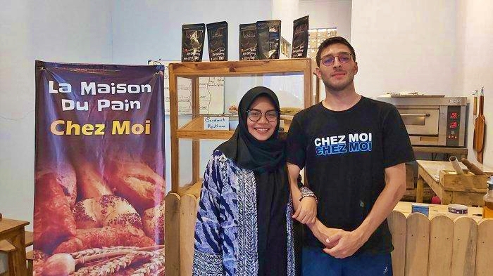 Bule perancis nikahi gadis anak kyai di Pekalongan