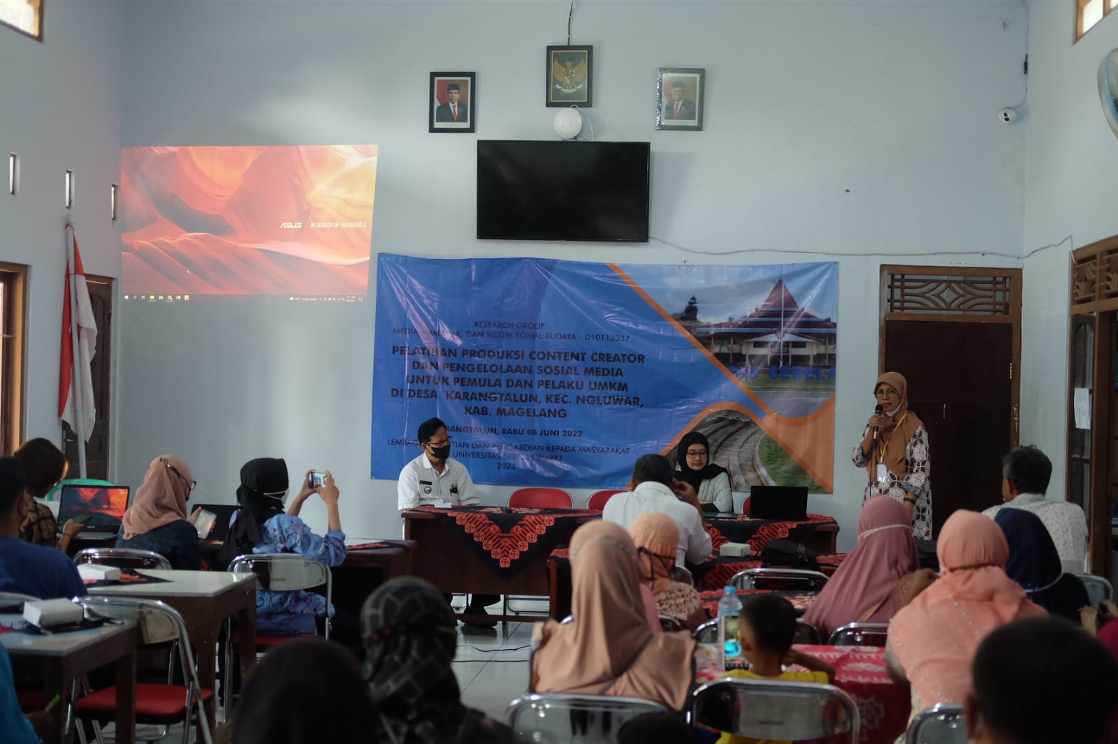 Grup Riset Media, Khalayak dan Sistem Sosial Budaya LPPM UNS Gelar Pelatihan Medsos di Magelang
