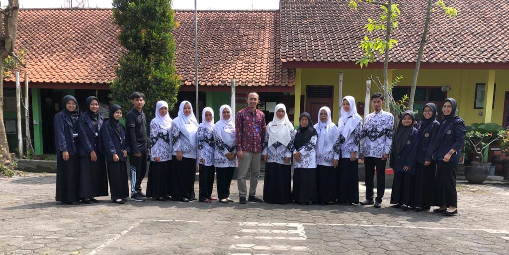 Kolaborasi 6 Mahasiswa Unimma dan SD N Paremono 4 Dalam PLP I