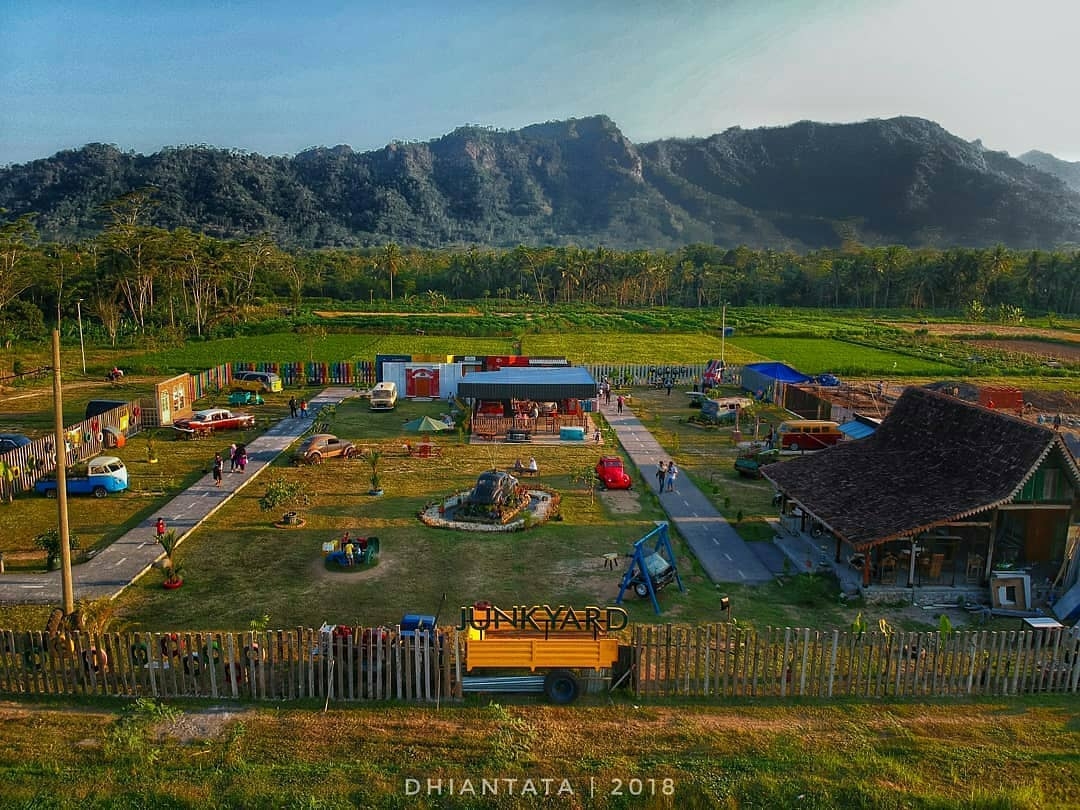 Wisata-Junk-Yard-Auto-Park_Foto-Dhiantata