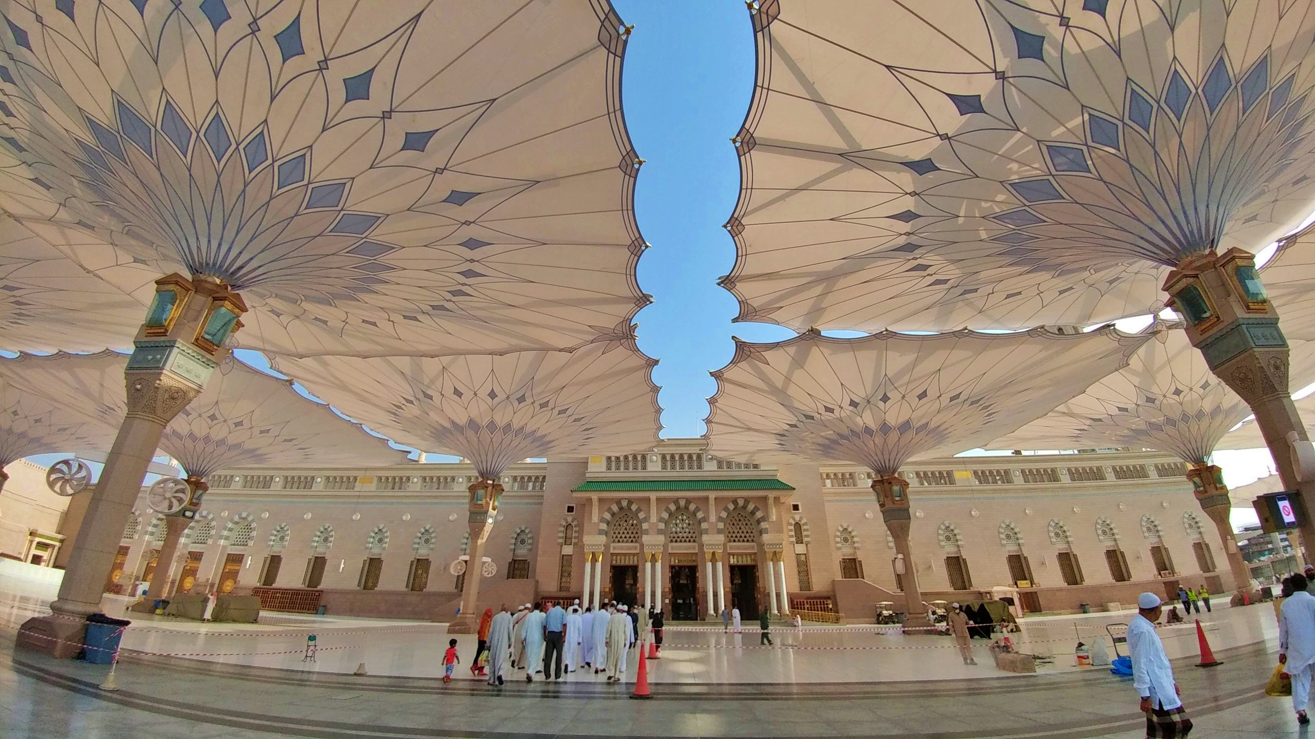 ilustrasi jemaah haji di Masjid Nabawi