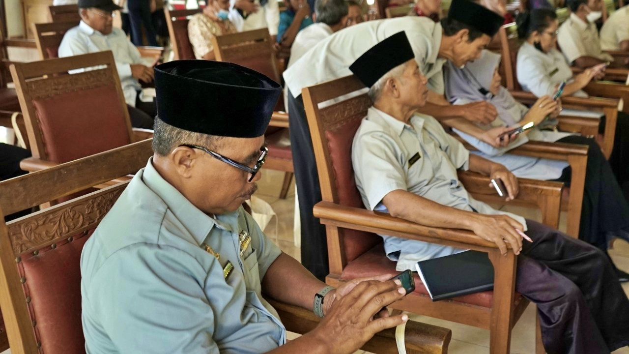 Lansia saat ikuti pemaparan mafindo soal perangai hoaks