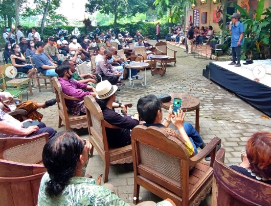 Pembukaan pameran lukisan oleh seniman magelang di Galeri Limanjawi Art House Desa Wanurejo, Borobudur, Magelang