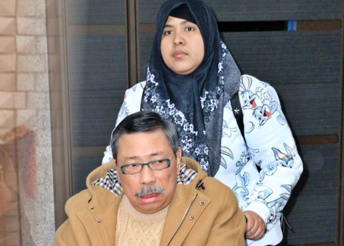 TKW asal Indonesia saat bersama majikannya