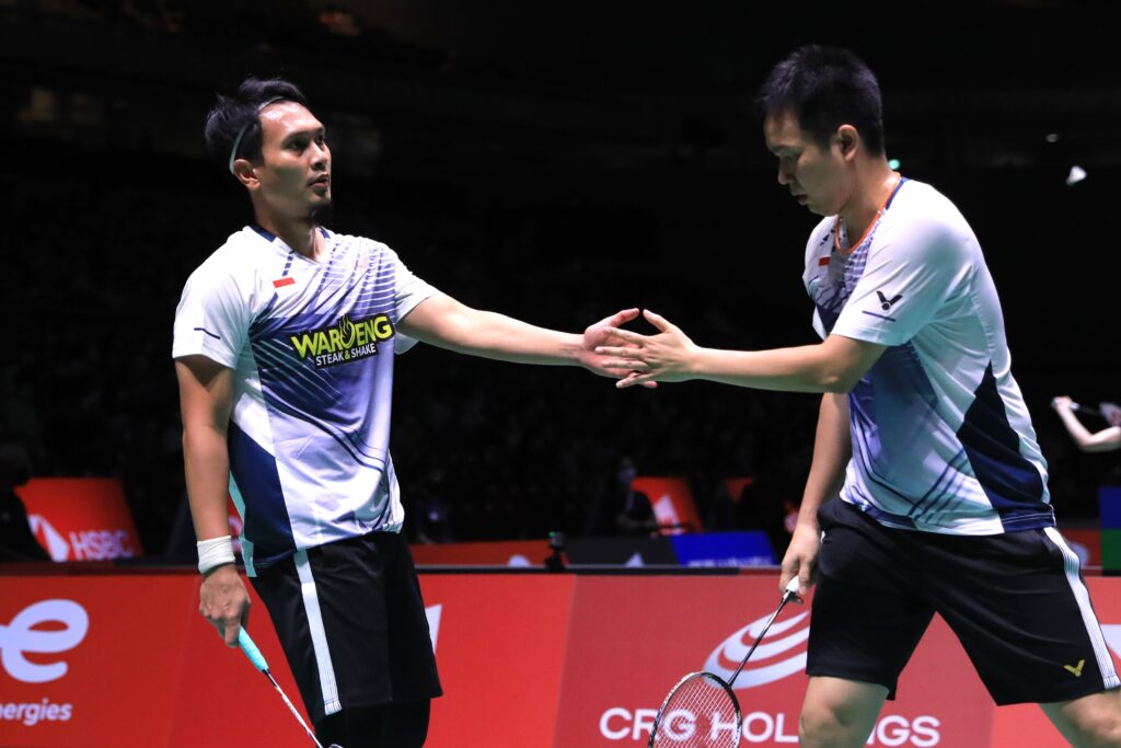 Unggul Dua Gim Sekaligus, Ahsan/Hendra Lolos ke 8 Besar Kejuaraan Dunia BWF 2022