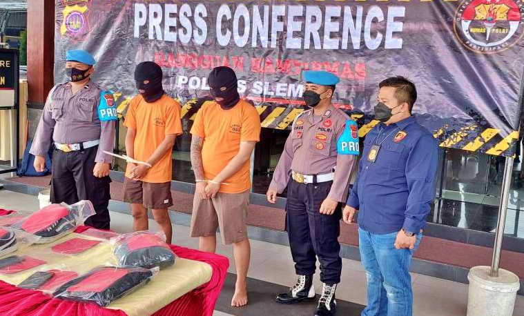 Dua tersangka kasus penganiayaan suporter sleman