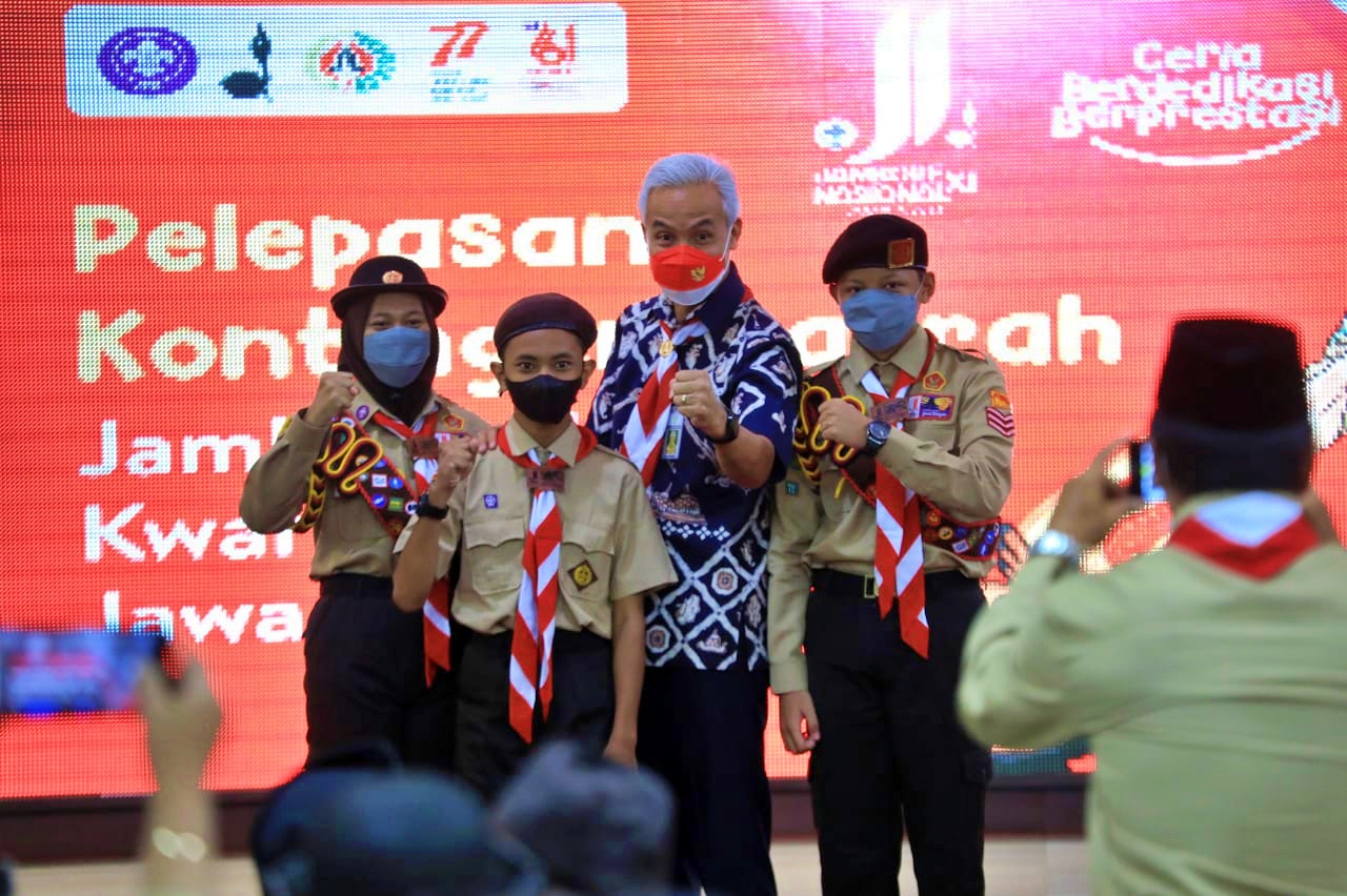 Ganjar bersama Pramuka Kwartir Jateng