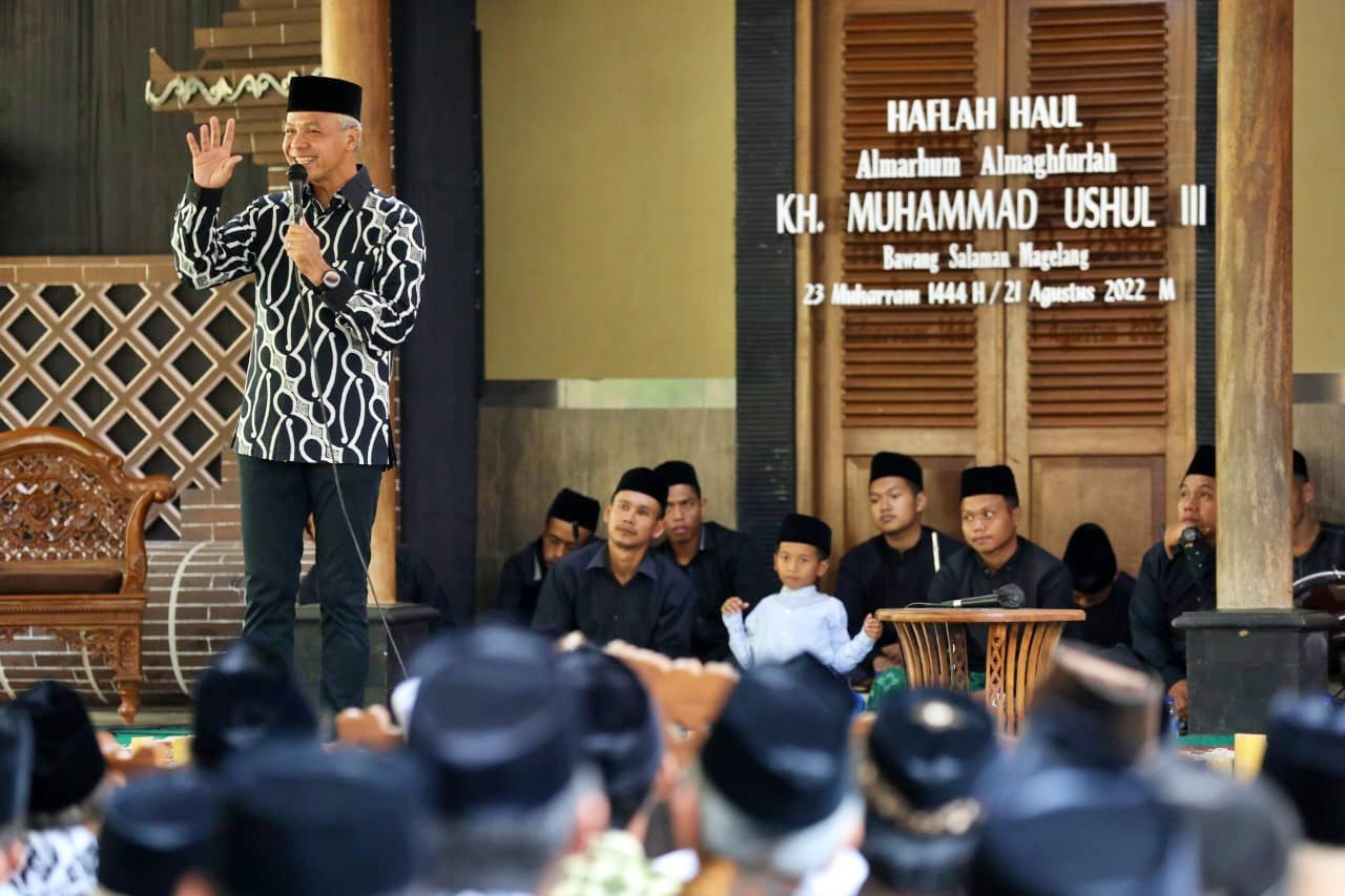 Ganjar saat hadiri pengajian dalam rangka Haul di Ponpes daerah Salaman Magelang