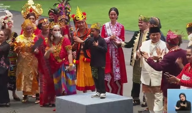 Lagu Ojo Dibandingke Goyang Istana Kepresidenan Saat Dinyanyikan Farel Prayoga