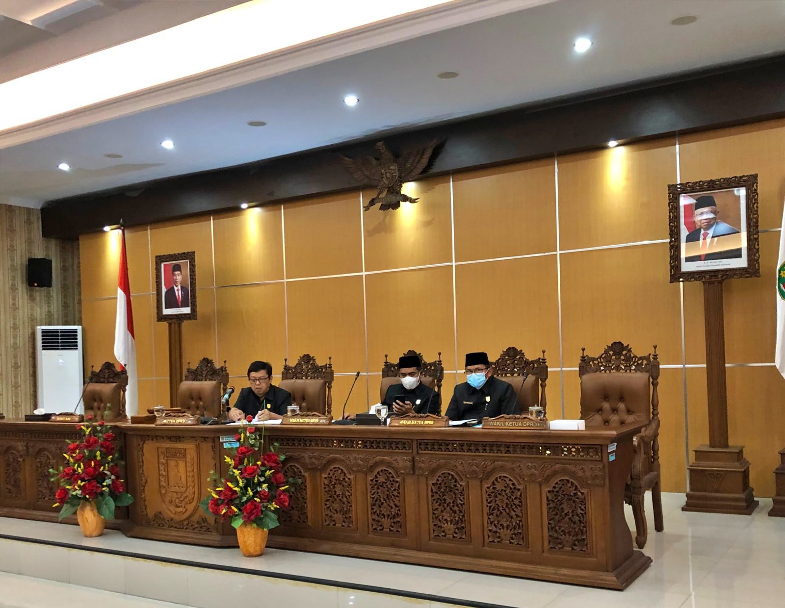 Agenda pandangan umum DPRD terhadap Rancangan APBD Perubahan 2022 yang disampaikan dalam rapat paripurna (15/9/2022)