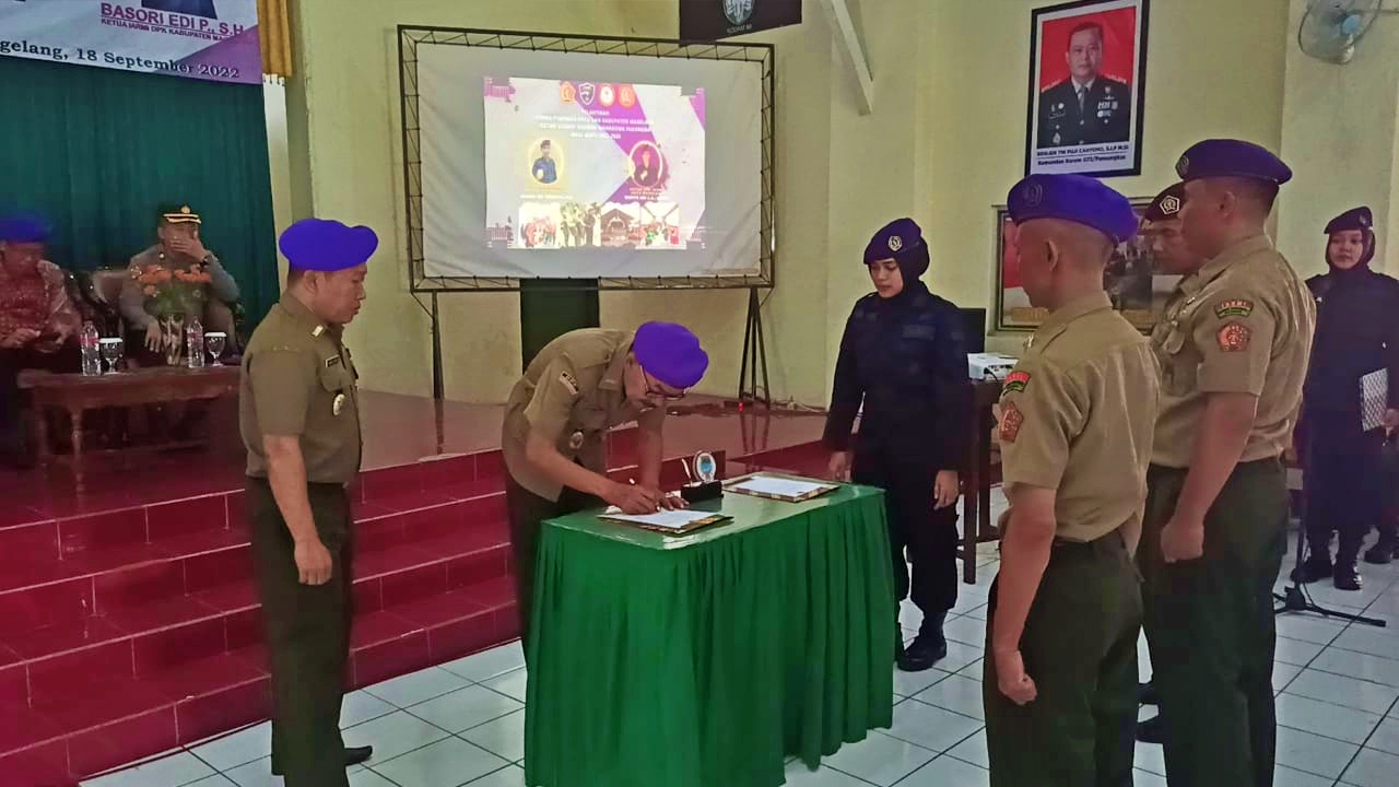 Pelantikan Dewan Pimpinan Kota dan Dewan Pimpinan Kabupaten Magelang Ikatan Alumni Resimen Mahasiswa Indonesia (IARMI) masa bhakti 2022-2026, dilaksanakan di Aula Kodim 0705/Magelang,