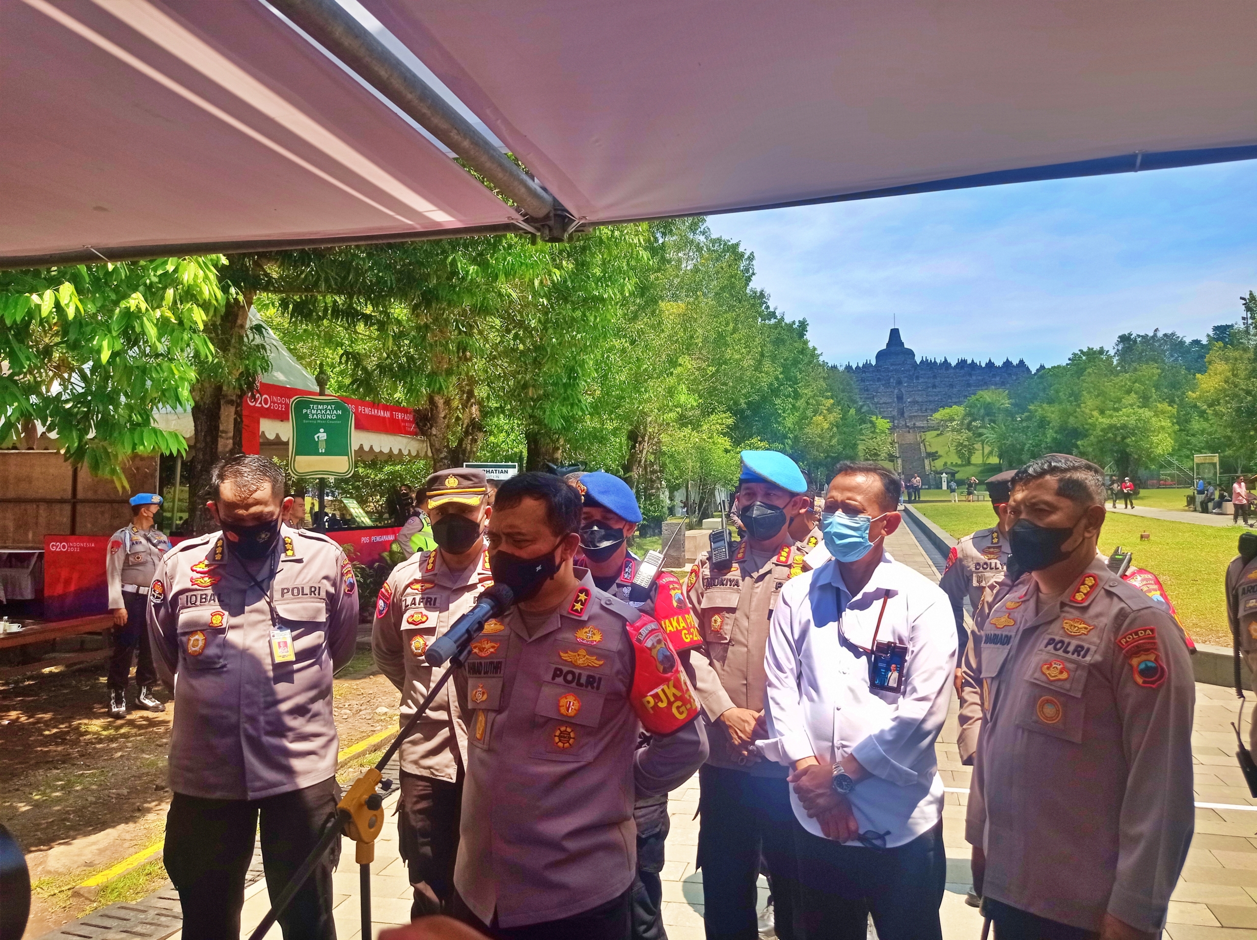 Kapolda Jateng saat diwawancarai awak media saat pengamanan G20 di Borobudur_foto bsn