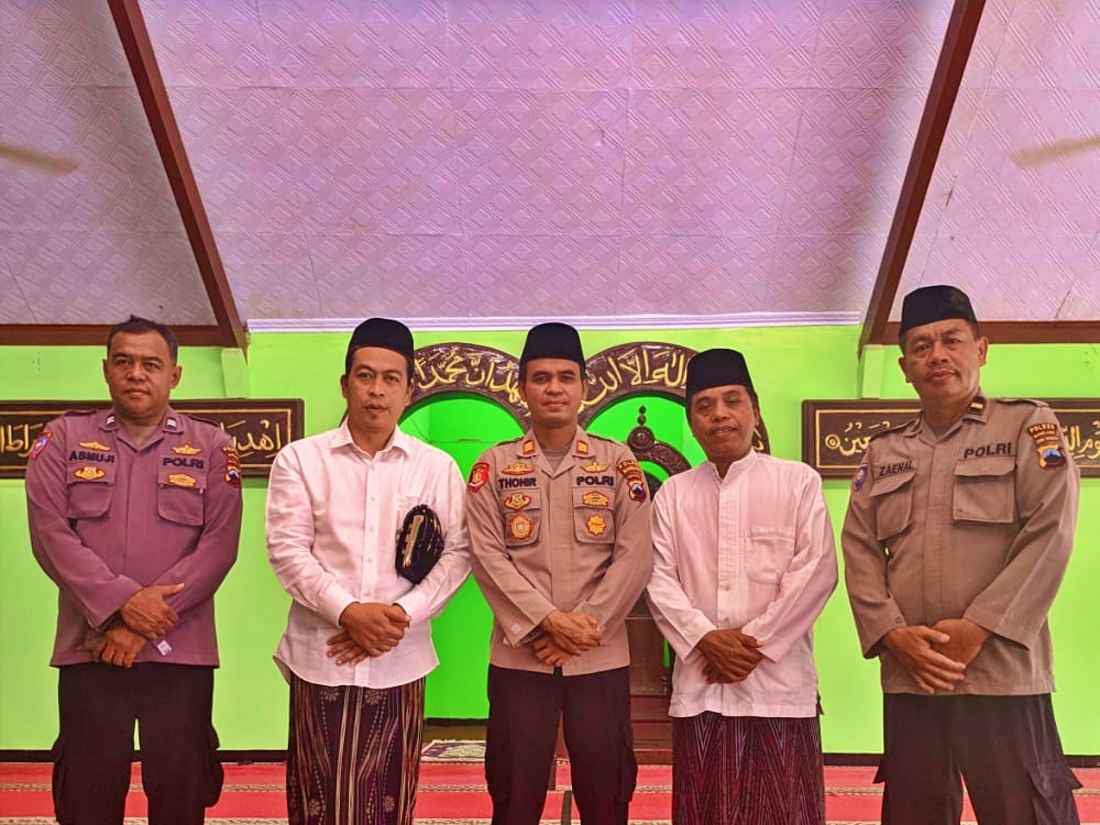 Kapolsek Muntilan safari sholat Jumat