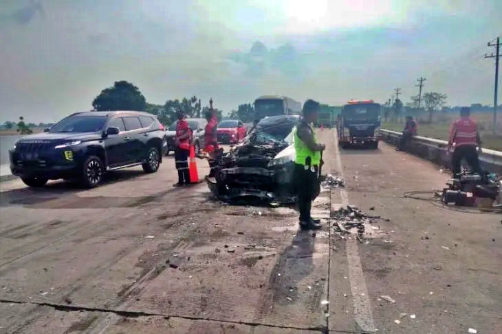 Kecelakaan beruntun di Jalan Tol Pejagan Pemalang, 13 kendaraan terlibat