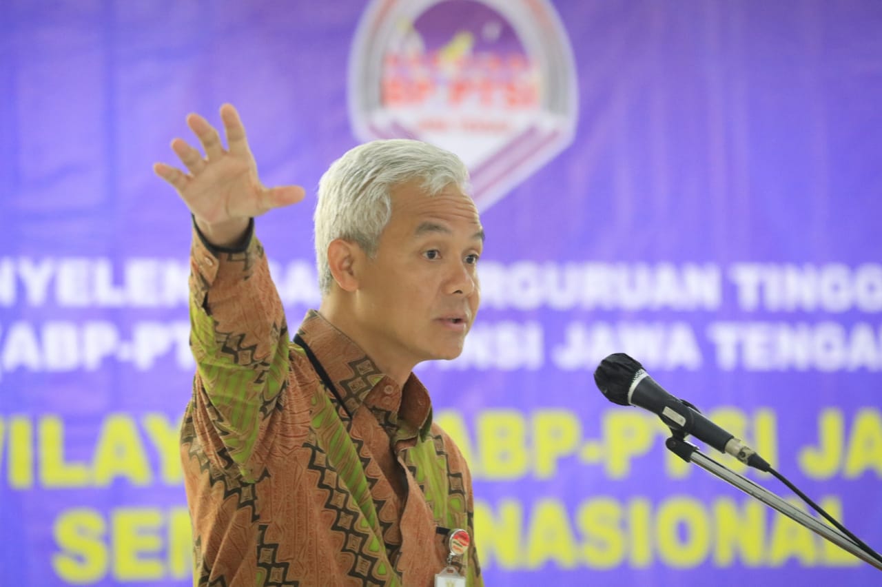 Ganjar Harap Perguruan Tinggi Swasta Berinovasi-Beradaptasi Secepat Perkembangan Zaman