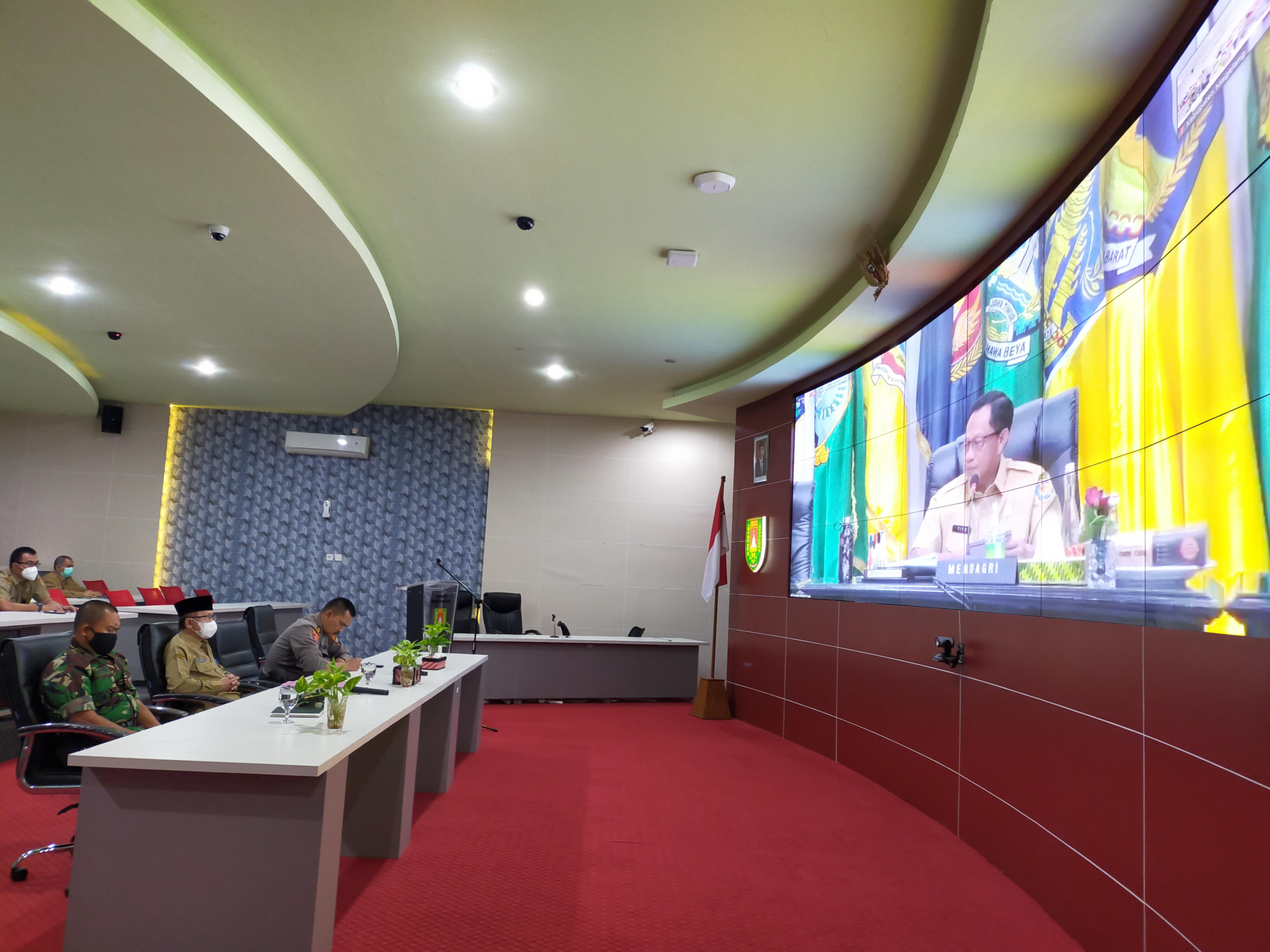 Sekretaris Daerah Kabupaten Magelang Adi Waryanto saat memimpin Rakor Pengendalian Inflasi Di Daerah bersama OPD Terkait