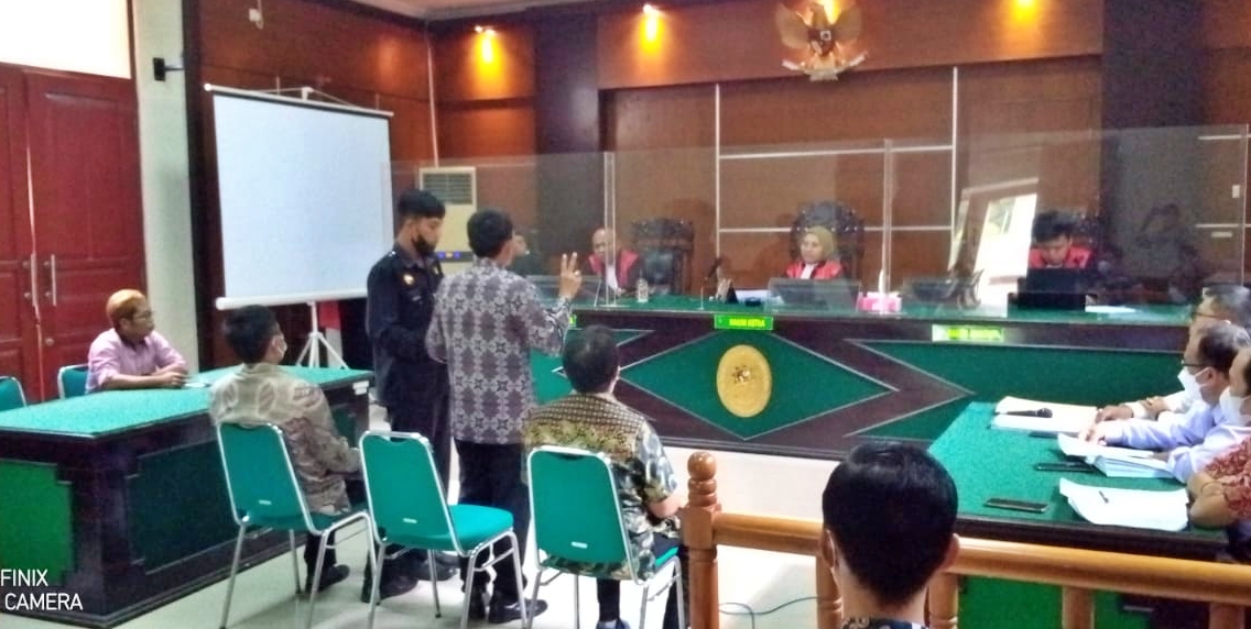 Tiga saksi dalam sidang gugatan owner bakso kepada Pemkab Magelang
