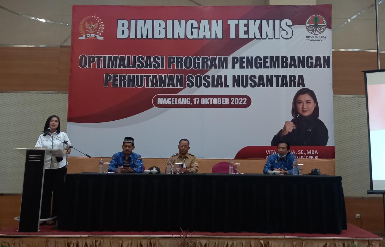 Vita Ervina Buka Bimtek Optimalisasi Program Bang Pesona di Magelang