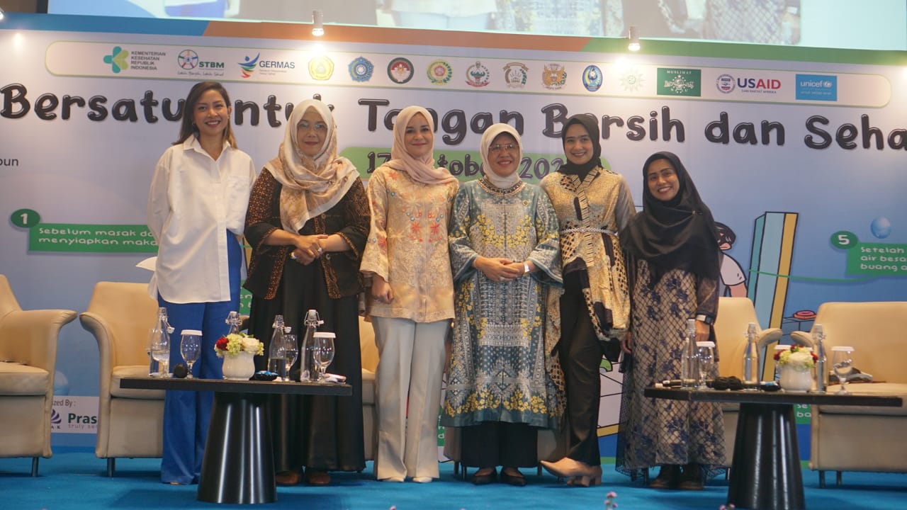 Niken Ichtiyati Paparkan Peran Bunda Sanitasi pada Puncak Hari CTPS Sedunia 2022