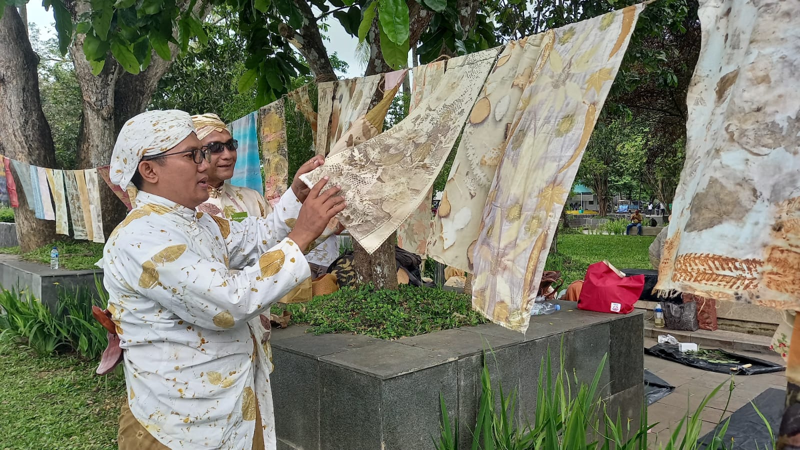 Ratusan Peserta Ramaikan The Borobudur International Ecoprint Flag 2022 di Magelang