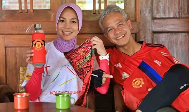 Ganjar saat bersama istri