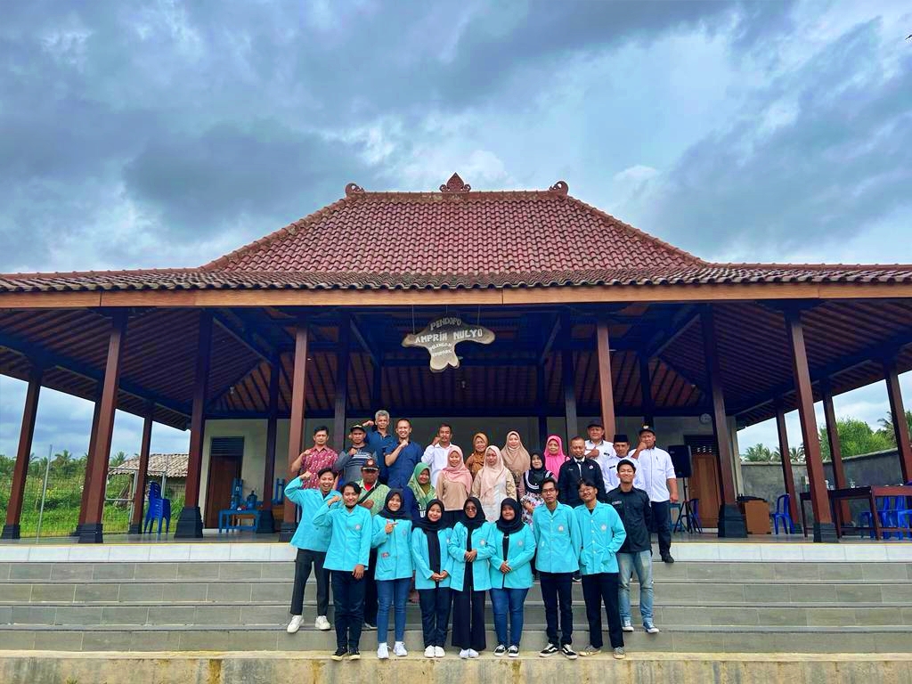 P2MD UNS launching brang air mineral di Polengan Srumbung Magelang