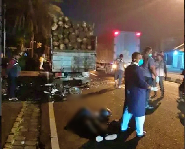 Pemotor tabrak truk warga Muntilan meninggal dunia