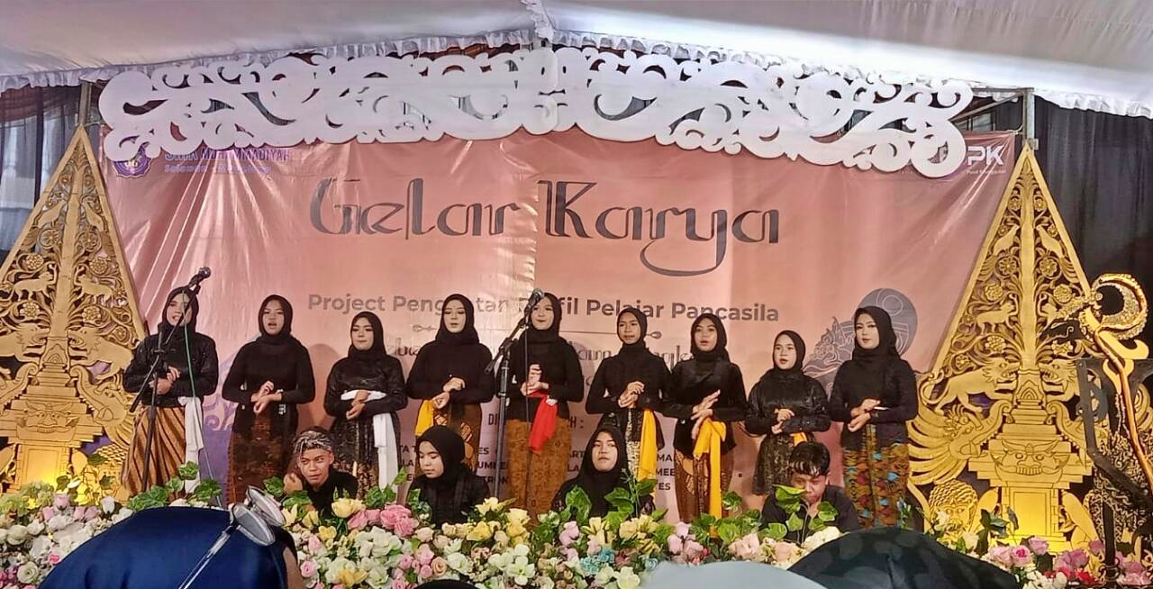Pentas gelar nusantara oleh SMK Muhammadiyah Salaman Magelang
