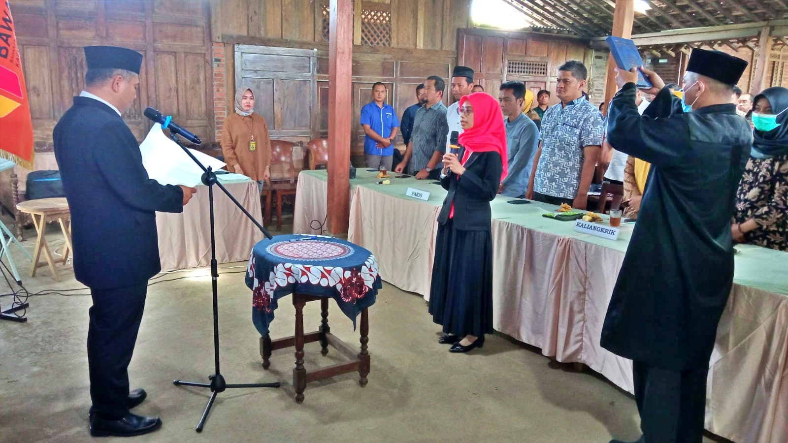 Pelantikan PAW Anggota Komisioner Panwascam Grabag oleh Bawaslu Kabupaten Magelang