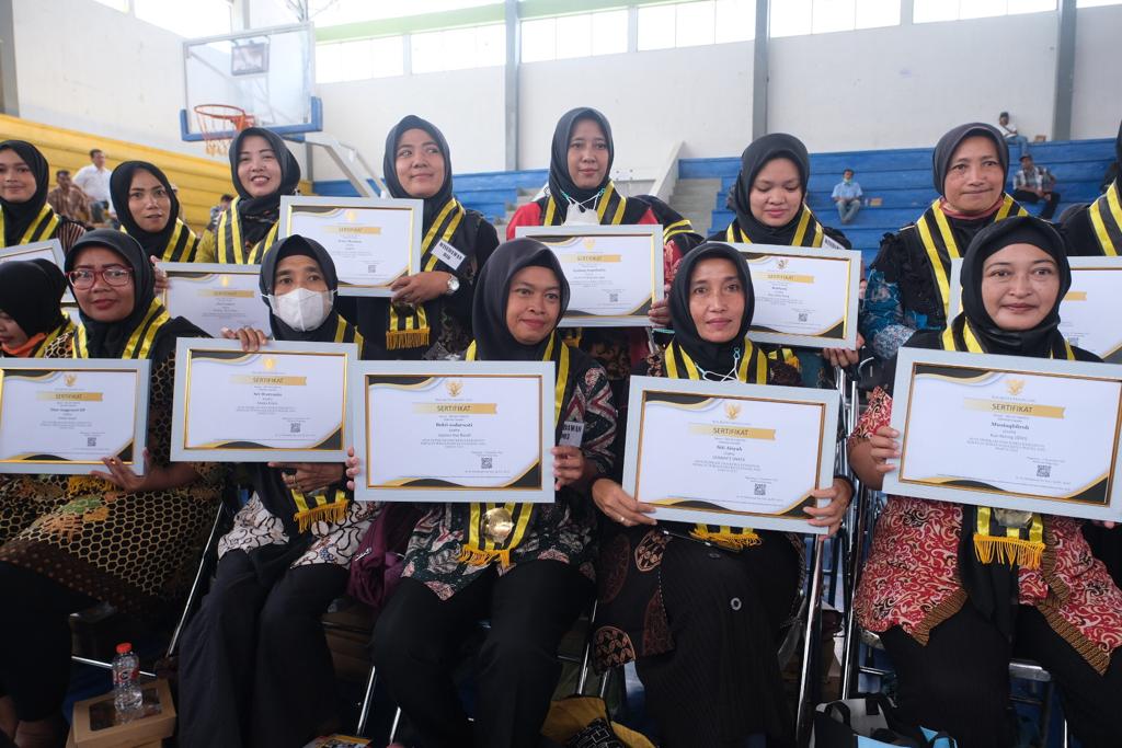 Usai Ikuti Pelatihan Keterampilan, 500 Wirausaha Baru di Kota Magelang Diwisuda