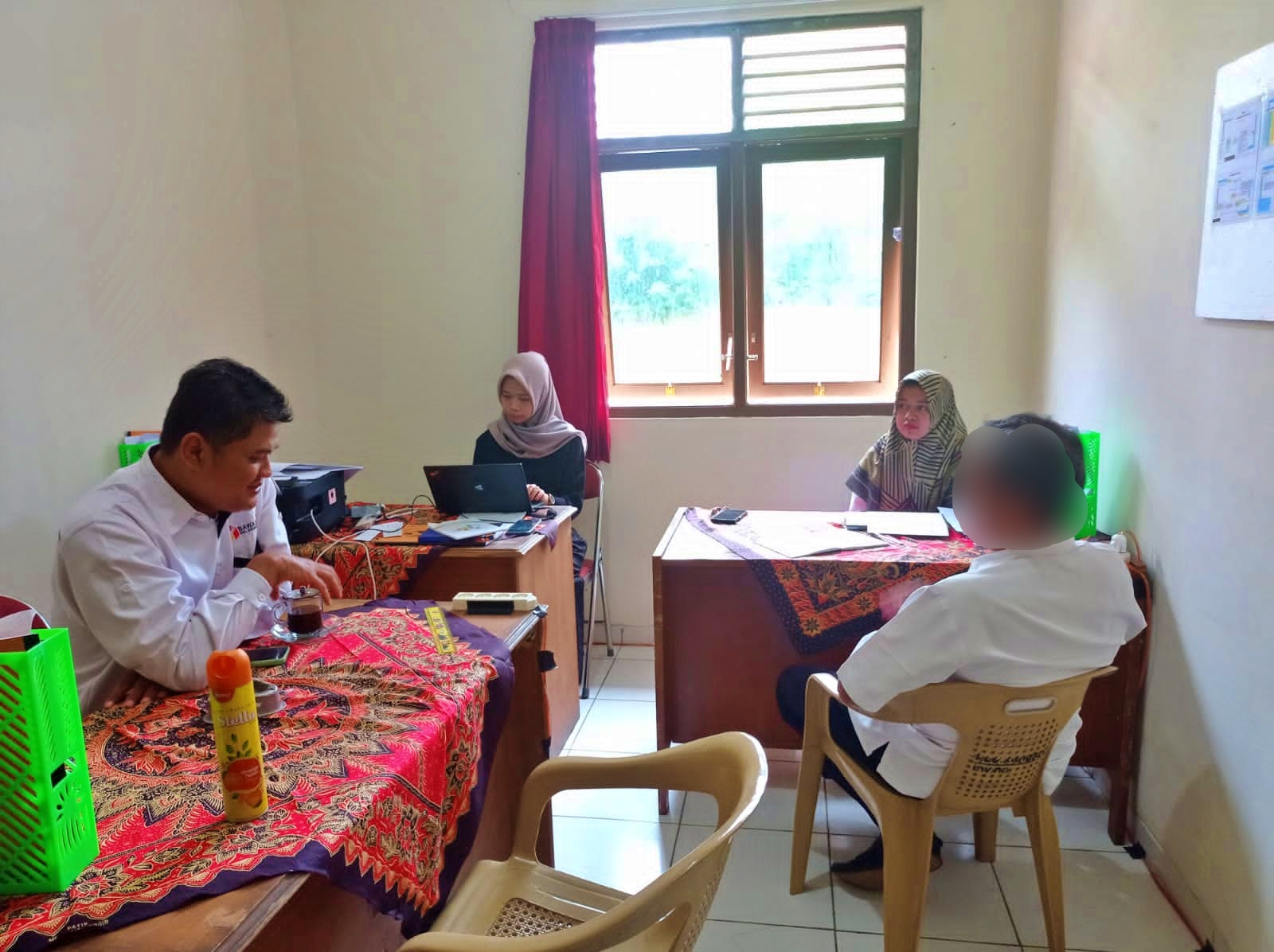 Panwaslucam Kaliangkrik Magelang saat klarifikasi dugaan Kades melanggar netralitas