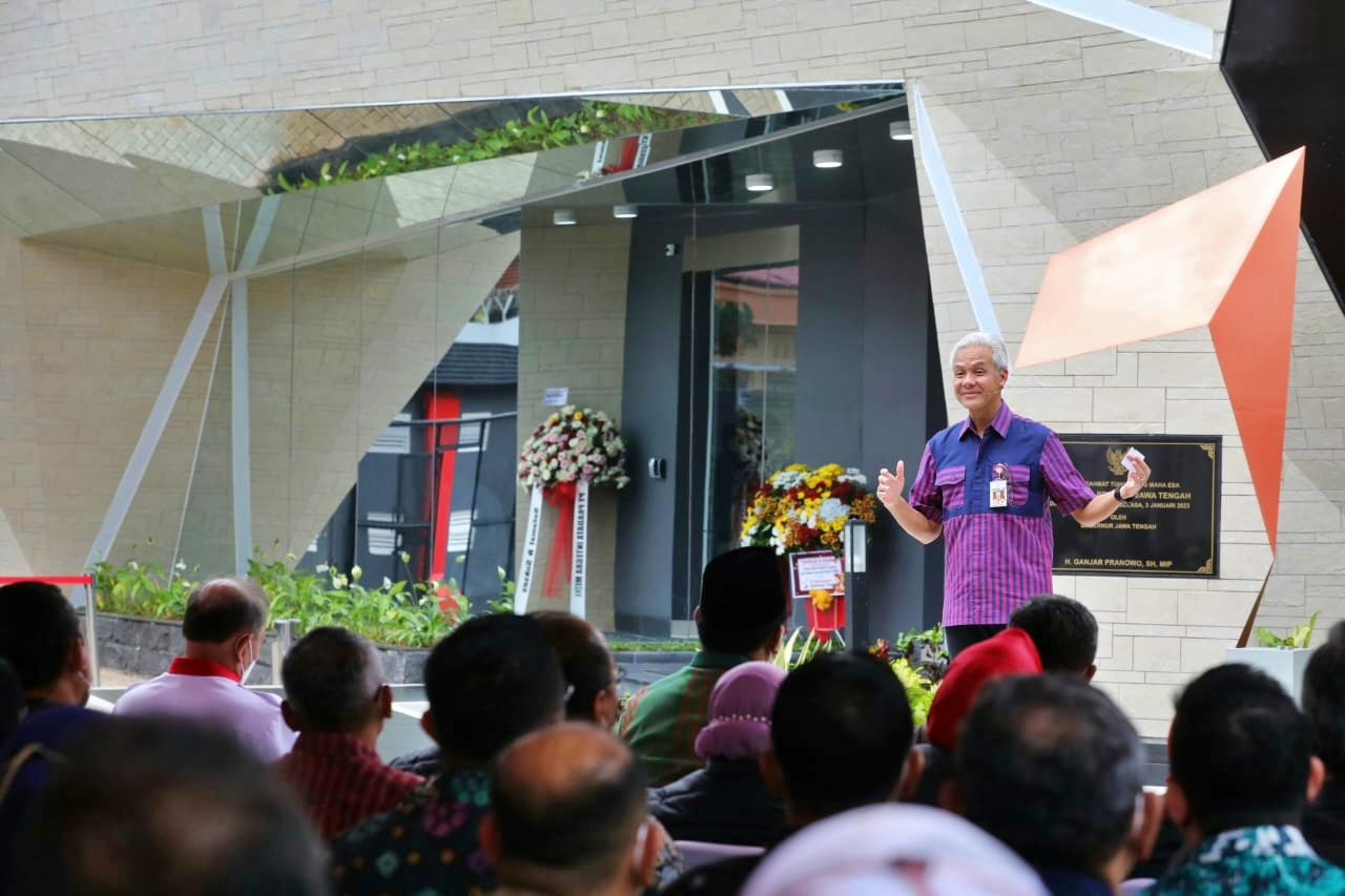 Pusat Data Center Provinsi Jateng diresmikan Ganjar Pranowo