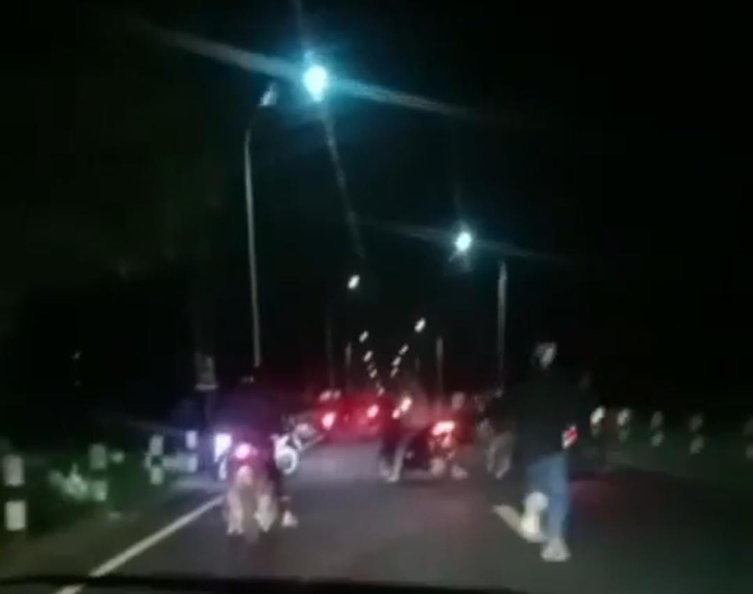 Viral Video Sejumlah Orang Diduga Tawuran di Magelang