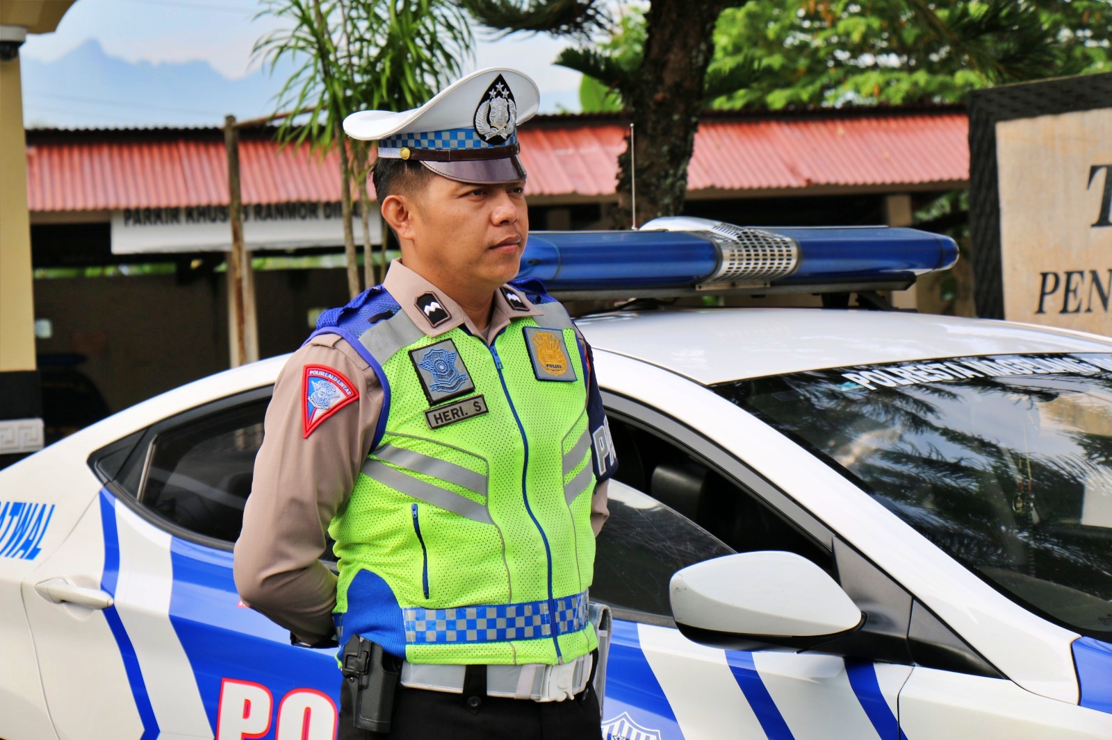 Anggota Satlantas Polresta Magelang saat ikuti apel gelar pasukan operasi keselamatan candi 2023