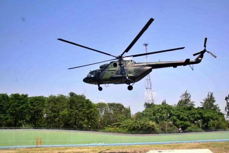 Helikopter ditumpangi Kapolda Jambi mendarat darurat di hutan bukit kerinci