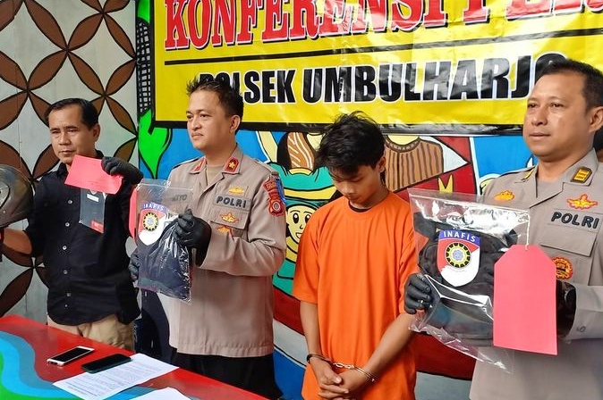 Jumpa Pers pemuda pamer kelamin dan onani di depan siswi SMK di Jogja