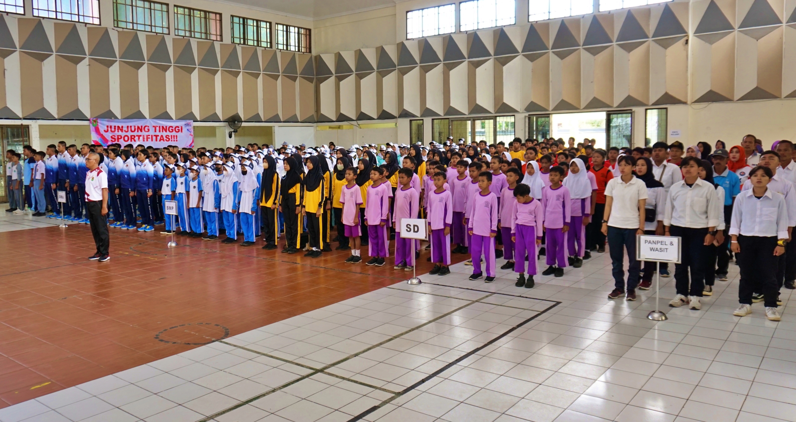 Ribuan Pelajar ikuti POPDA tingkat Kabupaten Magelang tahun 2023 di GOR Gemilang.