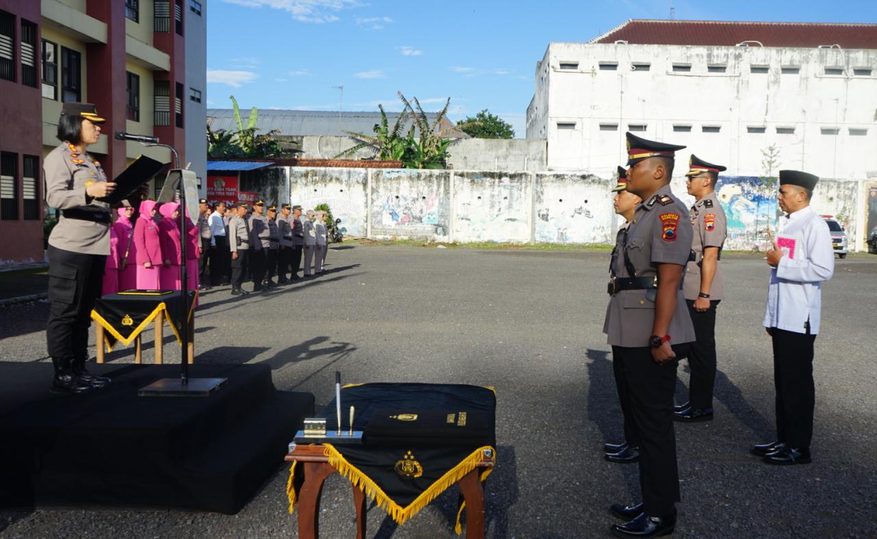Kapolres Magelang Kota Pimpin Upacara Sertijab Wakapolres dan Kapolsek Bandongan