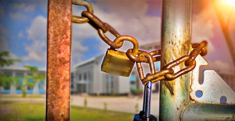 ilustrasi sebuah perguruan tinggi swasta di Jogja ditutup