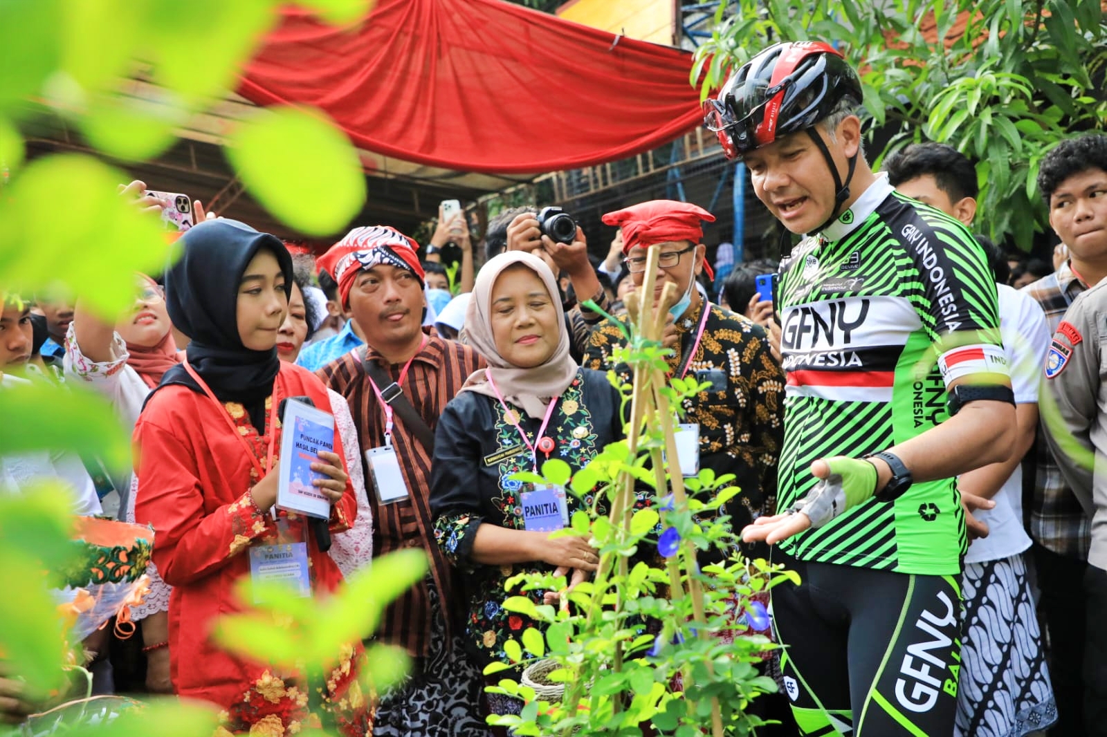 Ganjar saat sambangi SMP Negeri 30 Semarang