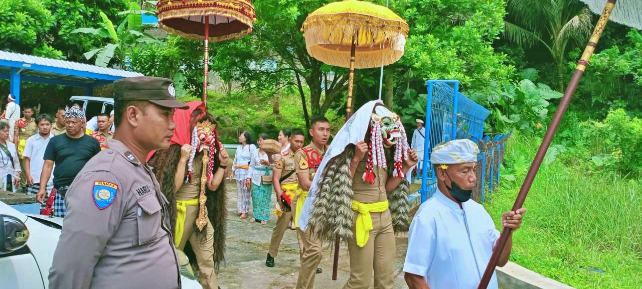 Pengamanan Upacara Melasti umat Hindu di Grabag