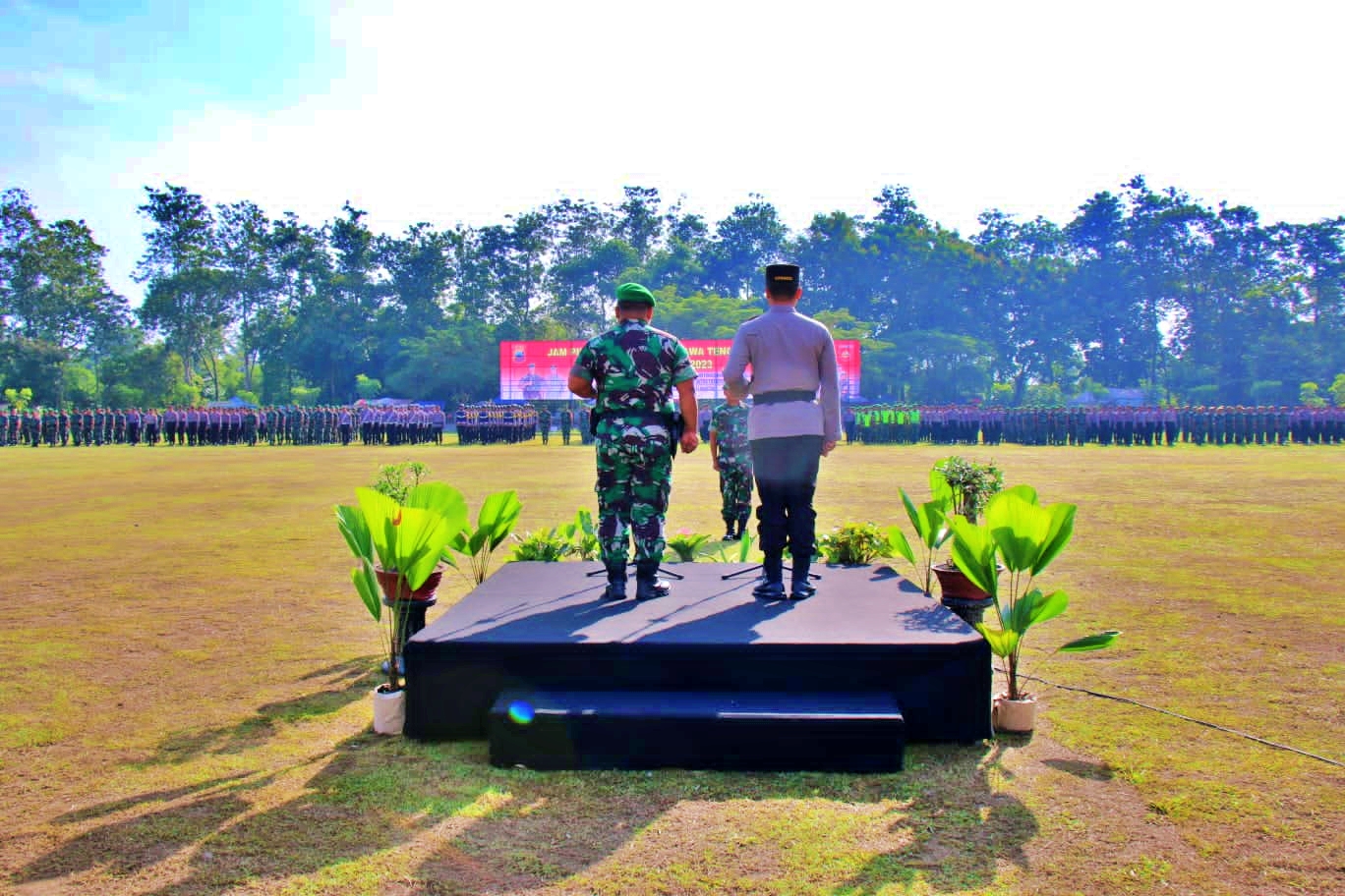 Polri TNI se Eks Karisidenan Kedu Apel Jam Pimpinan persiapan Pemilu 2024 di Magelang